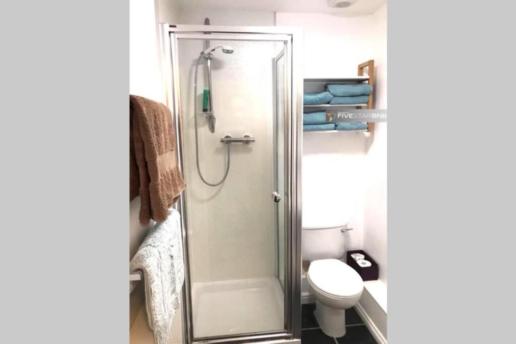 Waterfront Living In Leith With Free Parking! Lejlighed Edinburgh Eksteriør billede