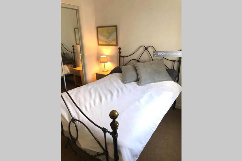 Waterfront Living In Leith With Free Parking! Lejlighed Edinburgh Eksteriør billede